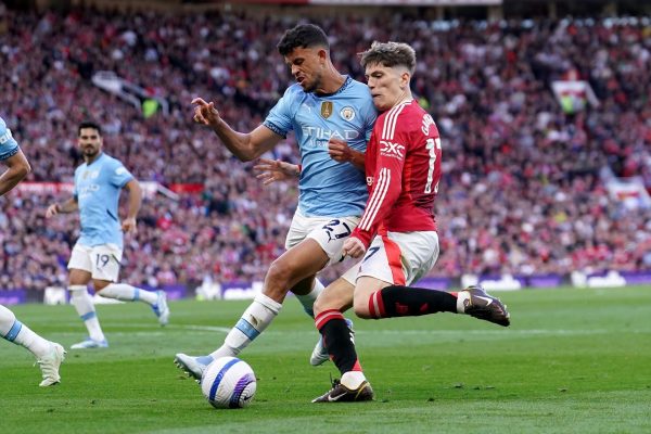 Punto que no les sirve: el United y el City aburrieron en el clásico