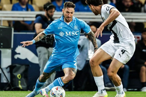 Inter y Napoli empataron sus partidos y postergaron la definición de la Serie A