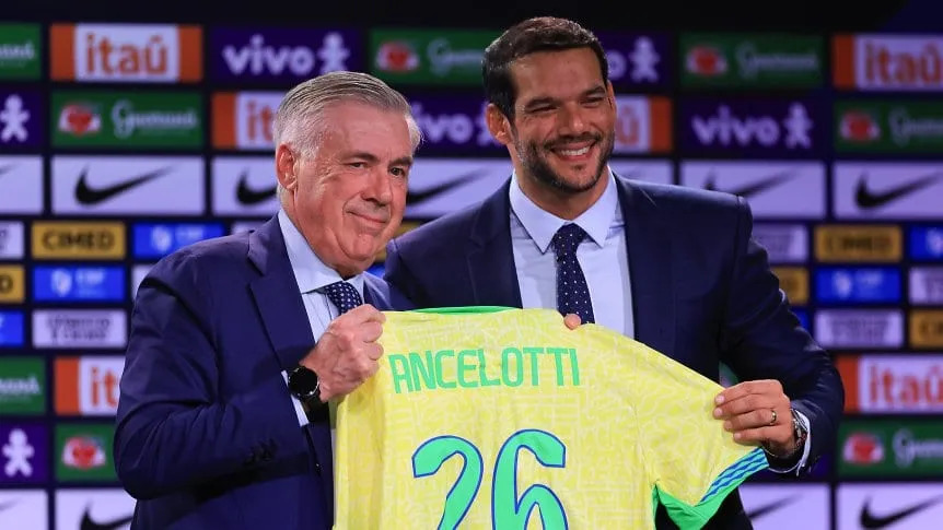 Ancelotti fue presentado en Brasil y dio su primera lista de convocados