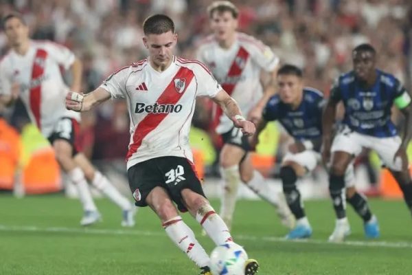 Mastantuono, otra vez figura en la victoria de River: “Fue una noche muy linda”