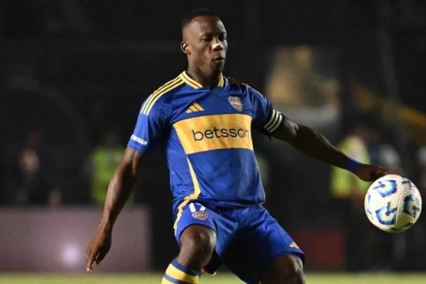 Malas noticias para Boca: Advíncula se lesionó y se pierde los playoffs