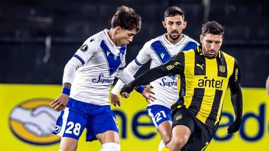 Vélez empató ante Peñarol y clasificó como puntero del Grupo H