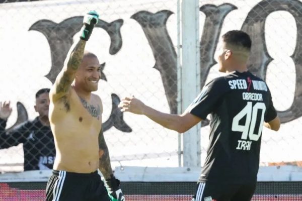 Riestra derrotó por penales a Armenio y avanza en la Copa Argentina