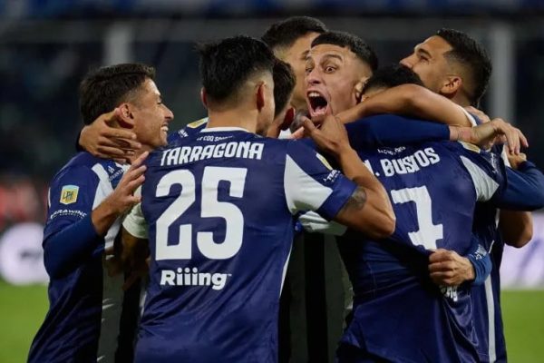 Talleres recibe a Libertad en un partido a todo o nada