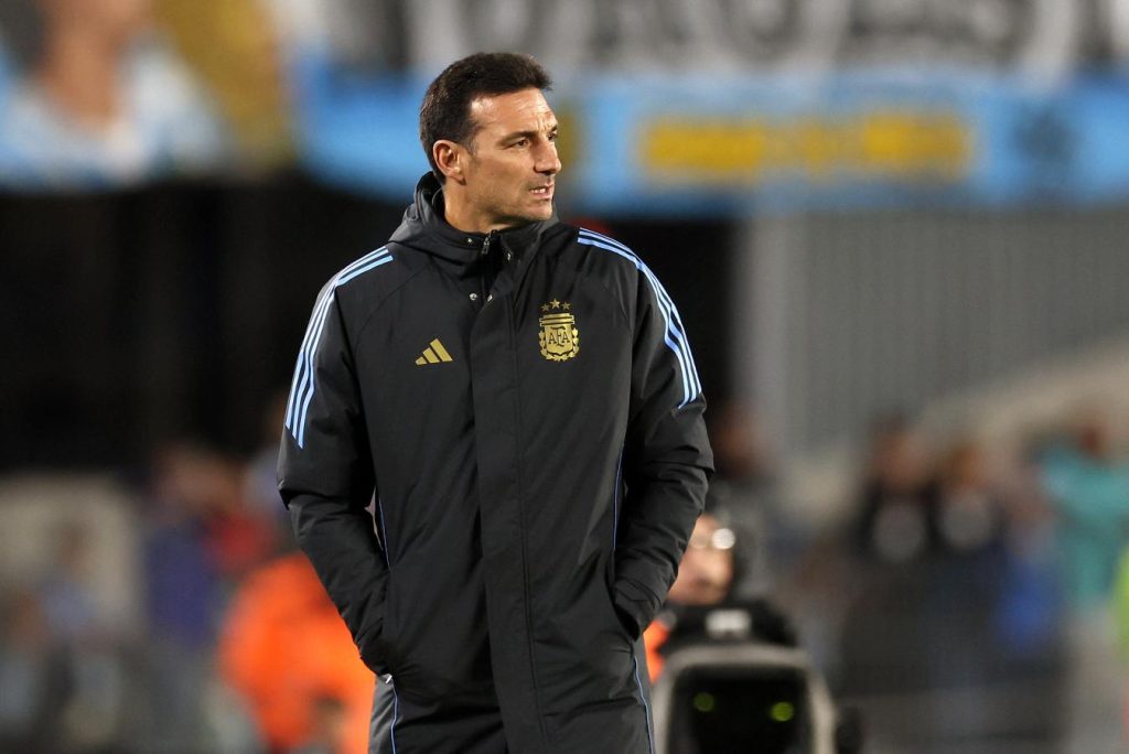Scaloni: “Volvimos a dar una enorme muestra de carácter”