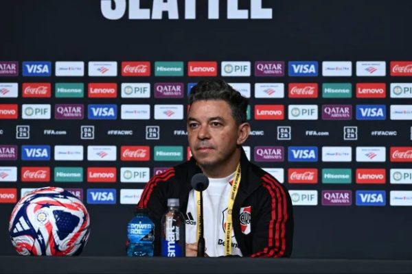 Gallardo evitó hablar de Maxi Salas y palpitó el duelo contra Inter