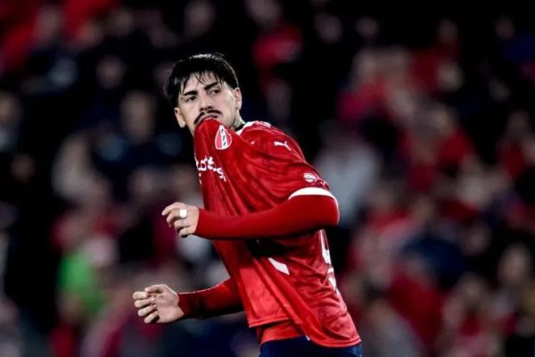 Lomónaco habló sobre su futuro en Independiente: “Se hablan tantas cosas”