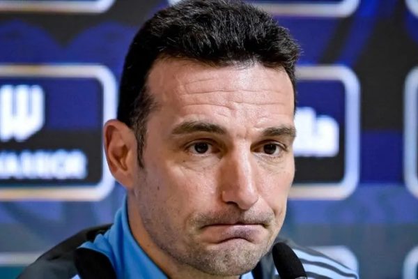SCALONI SOBRE LA FOTO DE LOS CHICOS DE NEWELL`S CON MALCORRA
