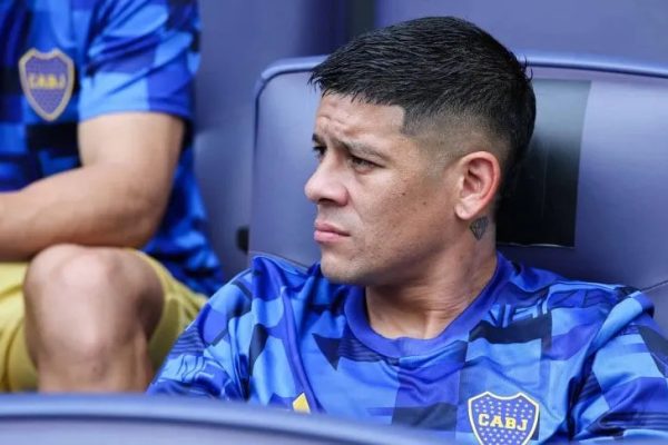 Rojo se plantó y no se presentaría a entrenar en Boca el martes