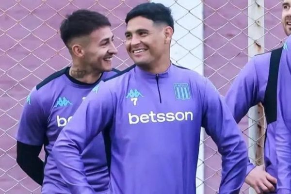 Mientras define su futuro, Salas fue titular en un amistoso de Racing