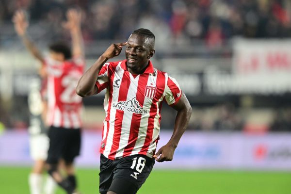 Estudiantes reacciono a tiempo y se lo dio vuelta a Huracán