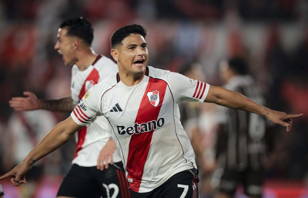Con un gol de Maxi Salas, River arrancó con una alegría ante Platense