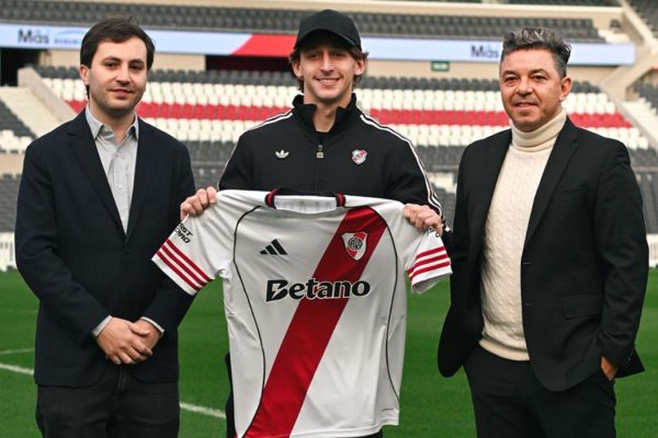 River hizo oficial las llegadas de Galarza Fonda y Portillo