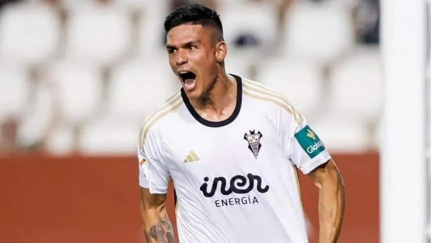 Jonathan Silva, el apuntado por Independiente si se va Angulo