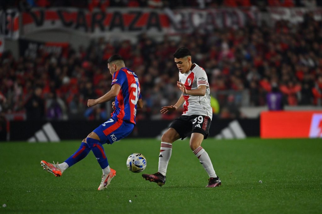 River no pudo vulnerar la resistencia de San Lorenzo y quedó en cero