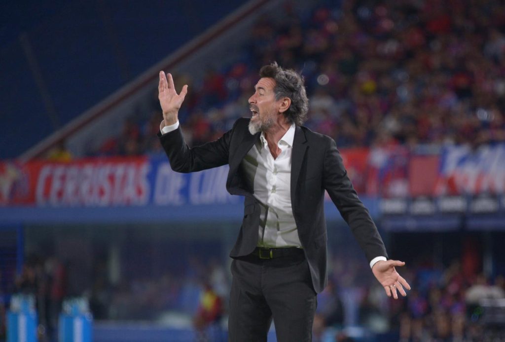 Eduardo Domínguez: “Estudiantes vino a ganar”