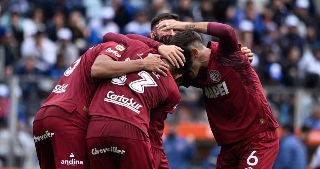 Lanús se lo dio vuelta a Gimnasia y se prende en la pelea
