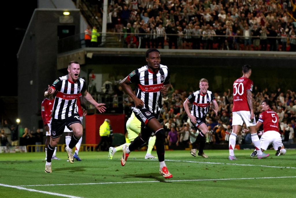 Manchester United sufrió una de las peores derrotas en su historia ante un equipo de cuarta división