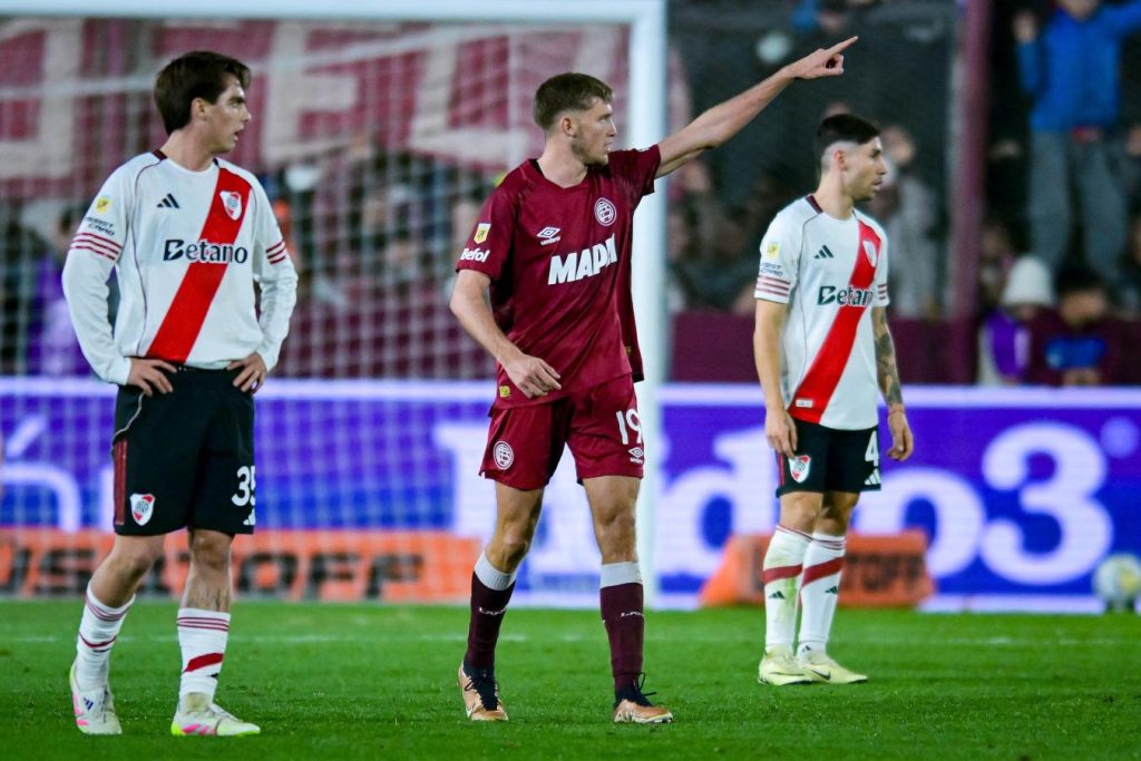En la última jugada Lanús lo empató y amargó a River