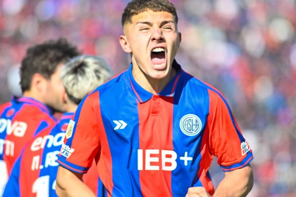 En un clima caliente, San Lorenzo venció a Instituto y trepó a la cima del Grupo B