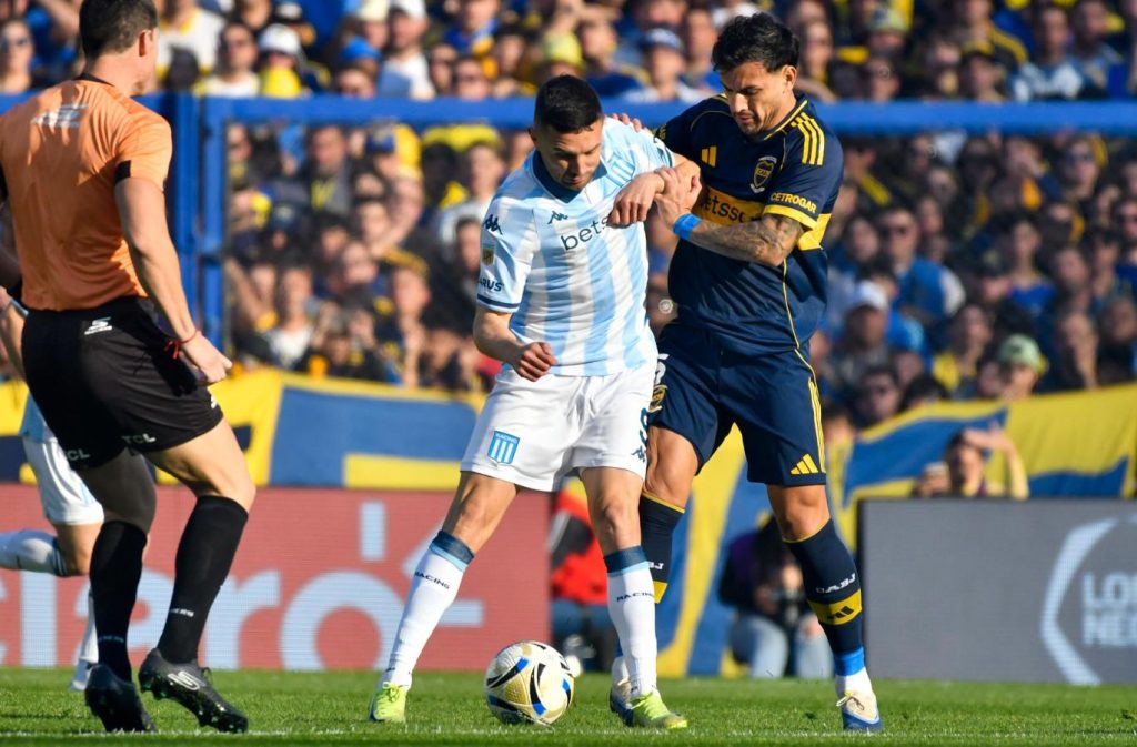 Boca rescató un empate frente a Racing en La Bombonera