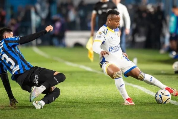 Rosario Central no pudo romper el cero ante Atlético Tucumán