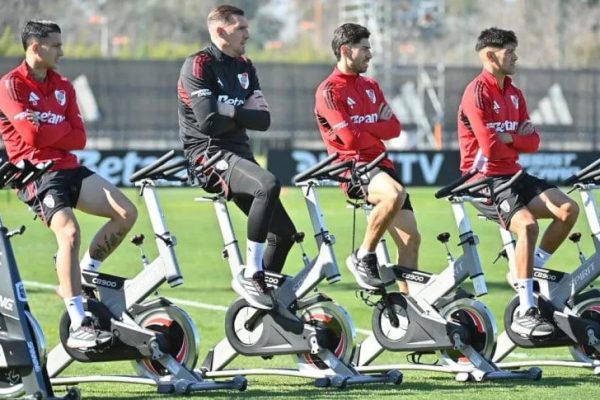 Gallardo mete mano en el equipo para visitar a Lanús