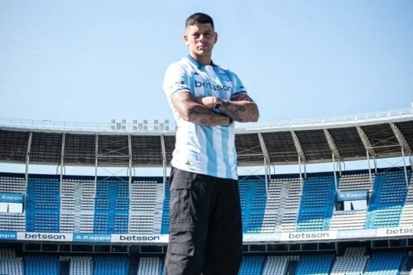 Ahora si: Racing presentó a Marcos Rojo como refuerzo