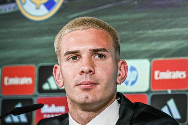 Mastantuono en su presentación como jugador del Real Madrid: “Mi sueño y objetivo es estar en el Mundial”