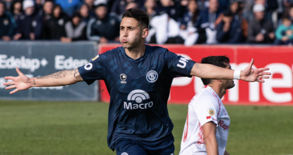 Independiente Rivadavia venció a Argentinos y recuperó la sonrisa