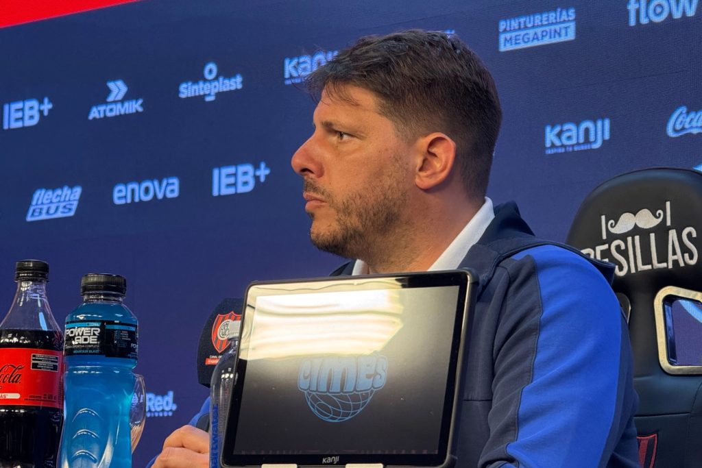 Ayude tras el empate ante Huracán: “Nos faltó mover más rápido la pelota”