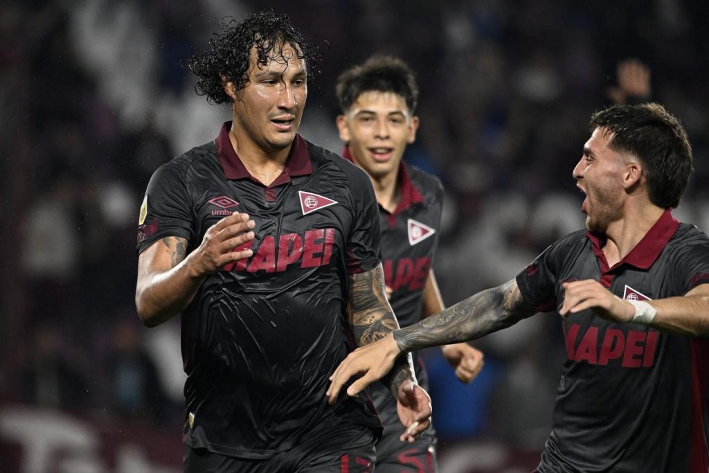 Lanús le ganó a Platense y sigue en alza