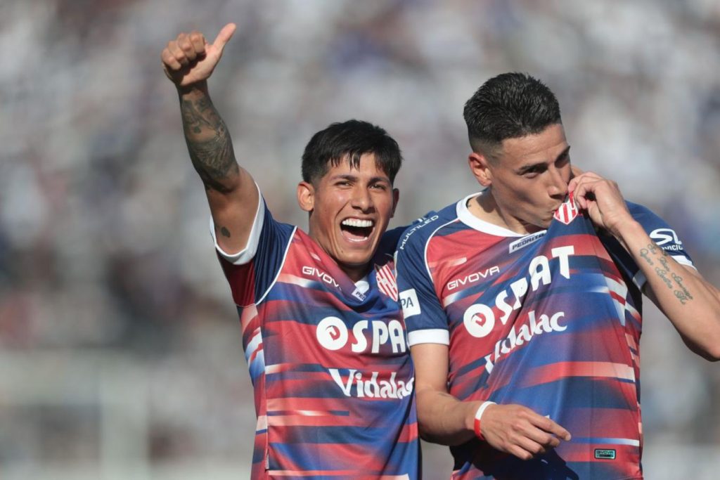 En un partido con golazos, Unión venció a Gimnasia