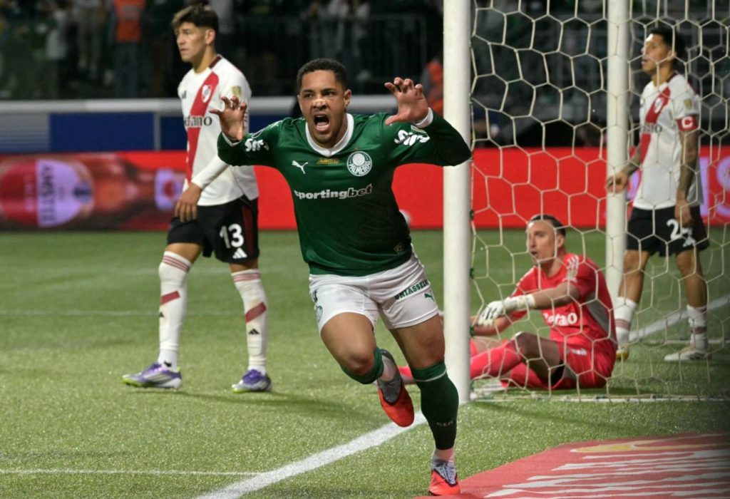 River peleó hasta el final, pero perdió ante Palmeiras y quedó eliminado de la Libertadores