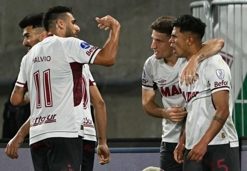 Lanús empató ante Fluminense y se metió en semifinales de la Sudamericana