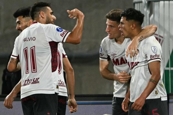 Lanús empató ante Fluminense y se metió en semifinales de la Sudamericana