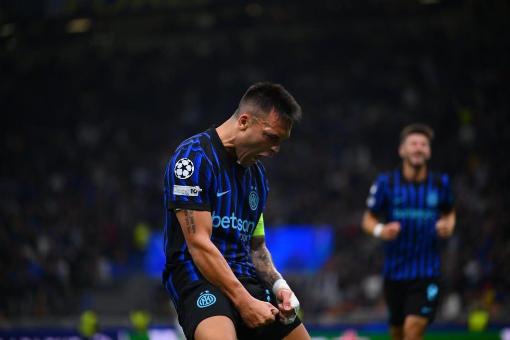 Con un doblete de Lautaro Martínez, Inter goleó a Slavia Praga