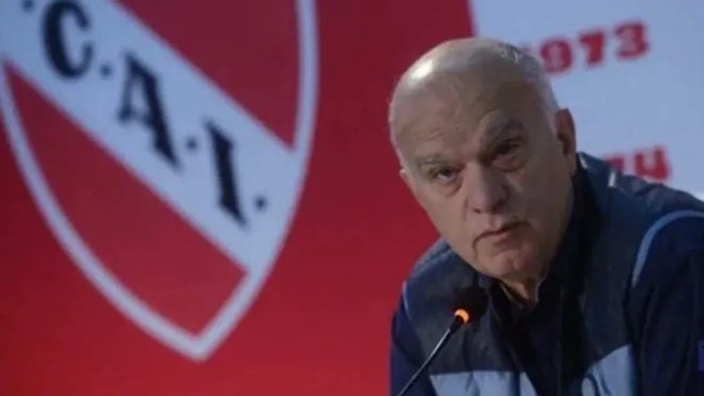 Ahora a esperar: Grindetti volvió de Paraguay tras la audiencia en Conmebol