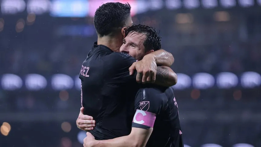 Con una gran actuación de Messi, Inter Miami goleó y se clasificó a los playoffs