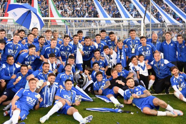 Vélez venció a Central Córdoba y se consagró campeón de la Supercopa Argentina