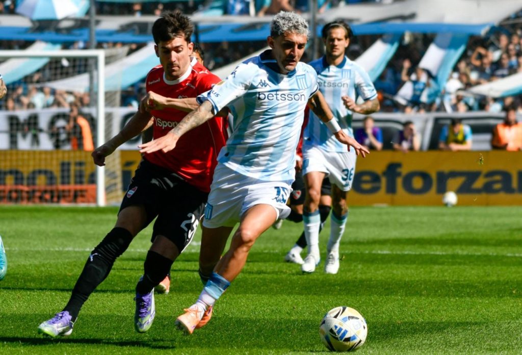 Racing e Independiente quedaron en cero en el clásico