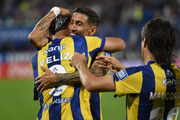 Sobre el final, Rosario Central cantó victoria frente a Vélez