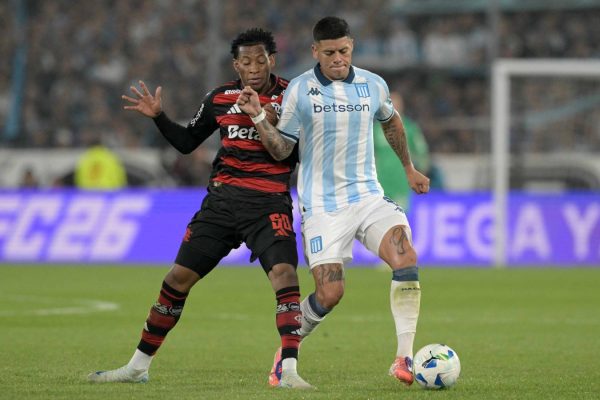 Rojo: “Rossi es un gran arquero, no quiso entrar”