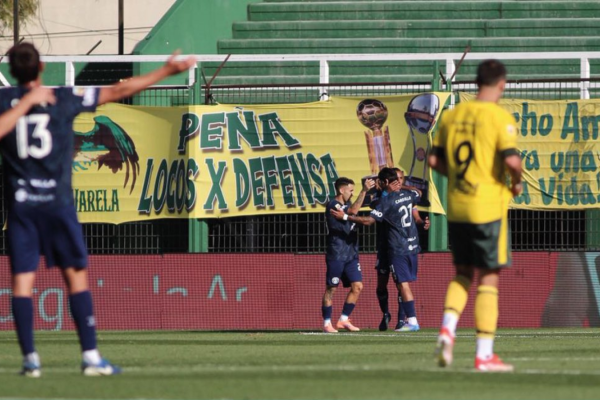 Independiente Rivadavia venció a Defensa y Justicia y lo dejo afuera del Clausura