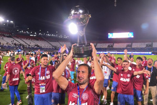 Izquierdoz y su felicidad por ganar la Sudamericana