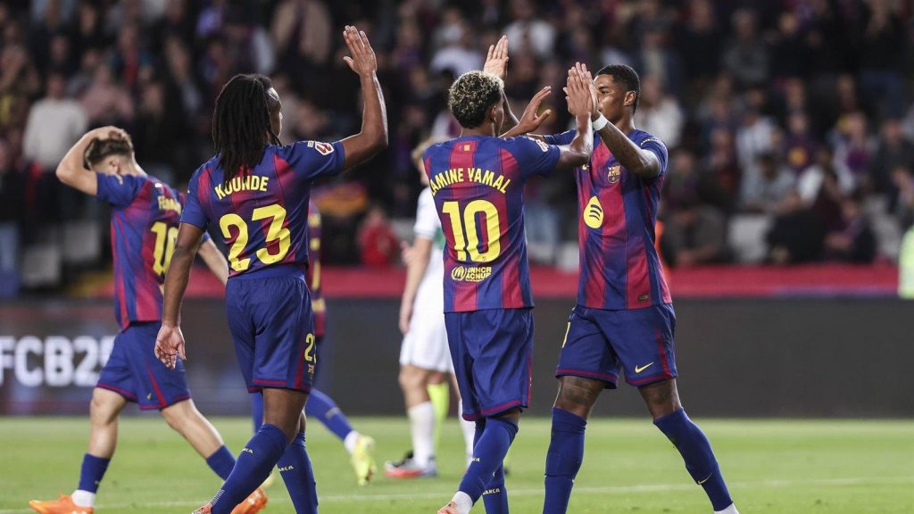 Barcelona venció a Elche y no le pierde pisada a Real Madrid