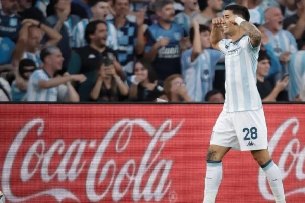 Solari dio buenas señales y Costas define el equipo para visitar a Boca