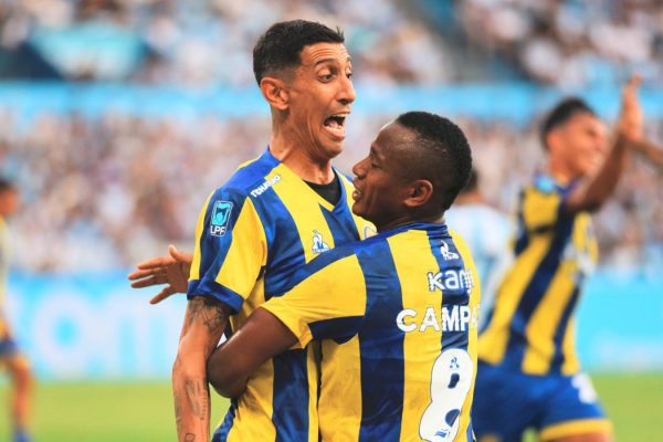 Con un golazo de Di María, Rosario Central venció a Racing