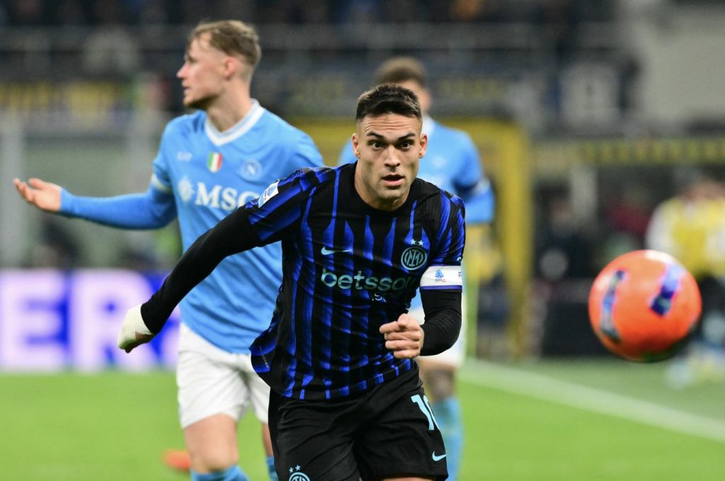 En un duelo de candidatos, Inter y Napoli quedaron a mano