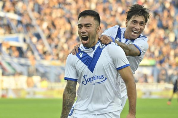Vélez se lo dio vuelta a Talleres y sigue con puntaje ideal